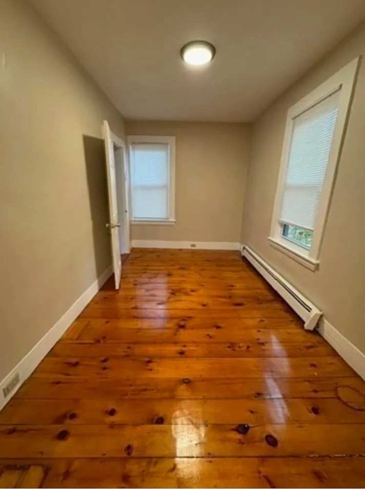 2 bed, 1.0 bath, 750 sqft, $2,200 — Photo 3