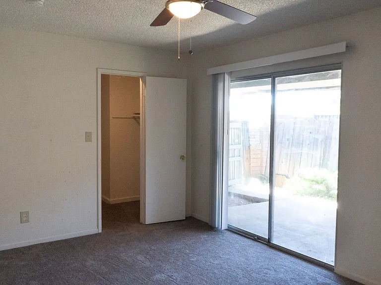 33 W Santa Ana Ave — Photo 18