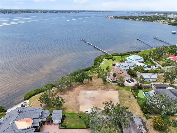 2110 4th Street Ct W, Palmetto, FL 34221