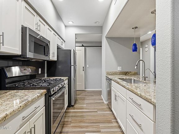 5th image of 7401 W ARROWHEAD CLUBHOUSE Drive #1012