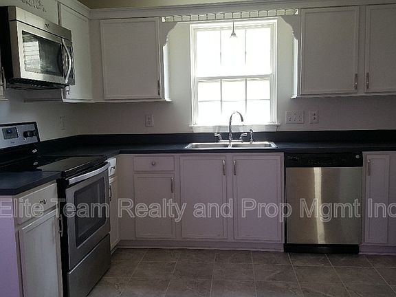 3rd image of 8209 Lamplighter Pl