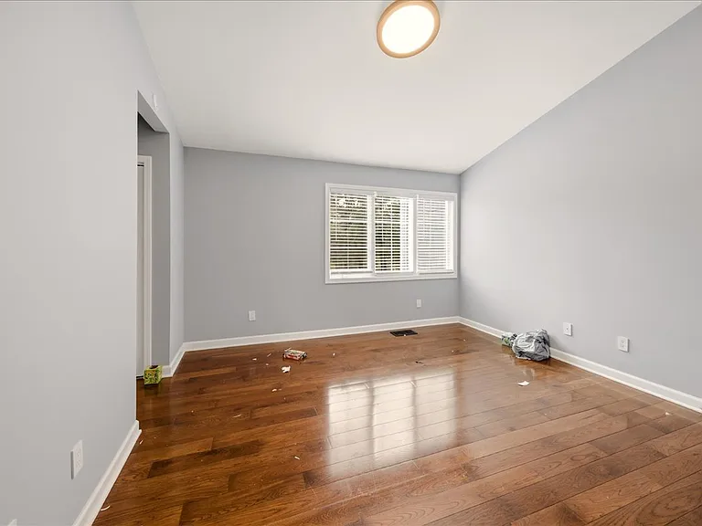 42 Clarewood Dr — Photo 16
