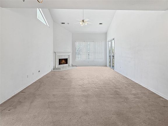 3rd image of 1236 Marina Dr
