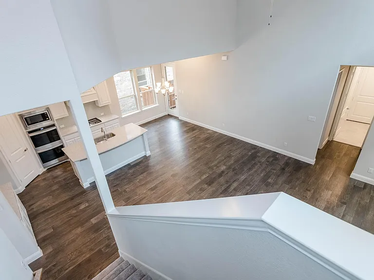 1537 Euclid Aly — Photo 21