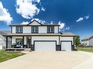 1282 Adams St SE, Bondurant, IA 50035