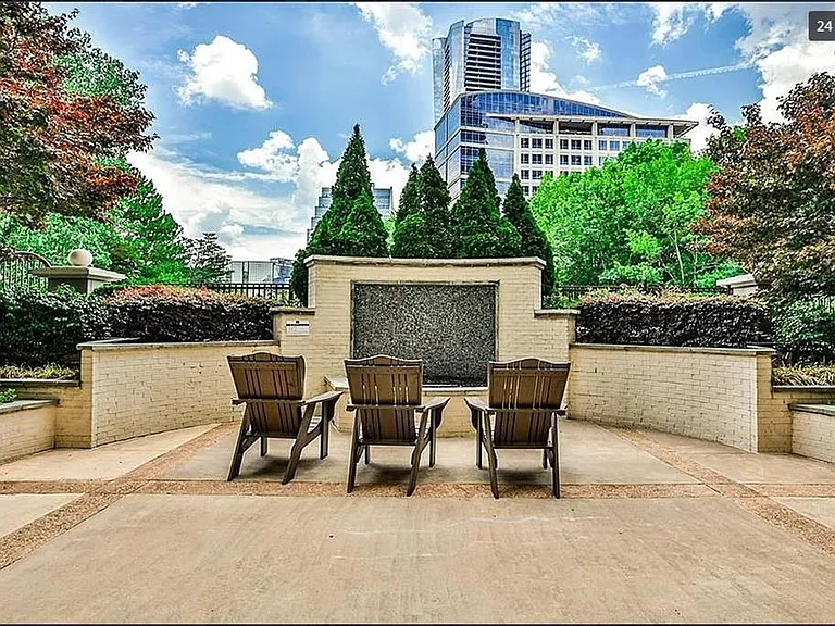 3334 Peachtree Rd NE #404 — Photo 39