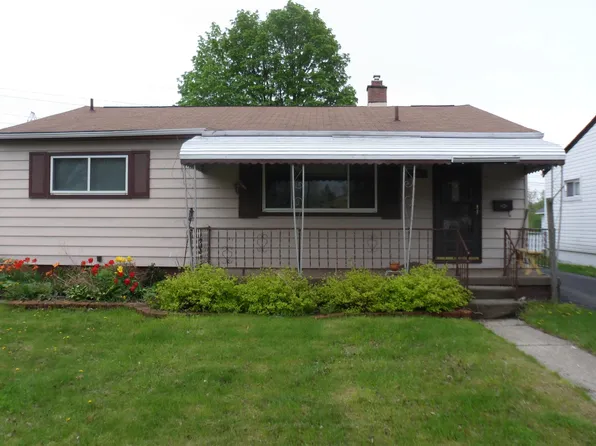 992 Kettering Ave, Pontiac, MI 48340
