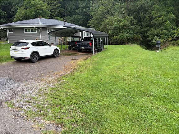 2nd image of 2301 Graceland Rd
