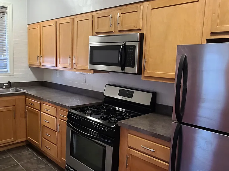 5827 Holden St #3 — Photo 5