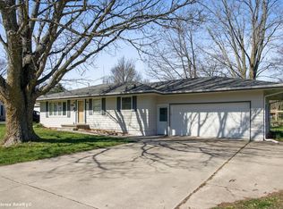 814 S 7th Ave, Winterset, IA 50273