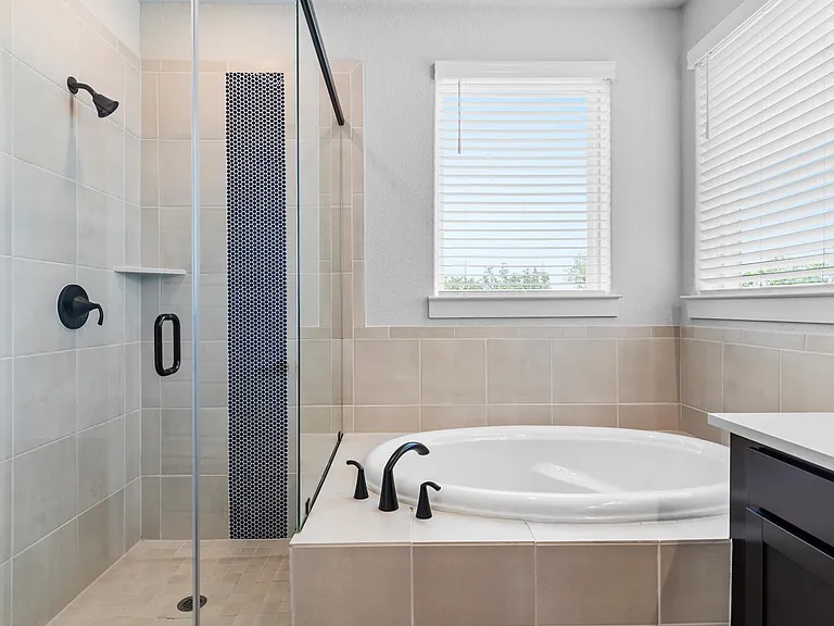 5843 Whitby Rd #17 — Photo 10