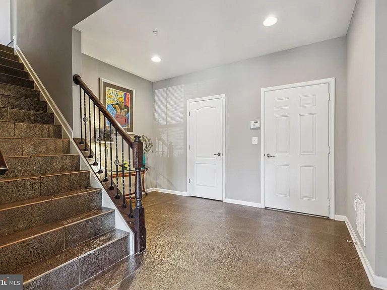 615 River Mist Dr — Photo 32