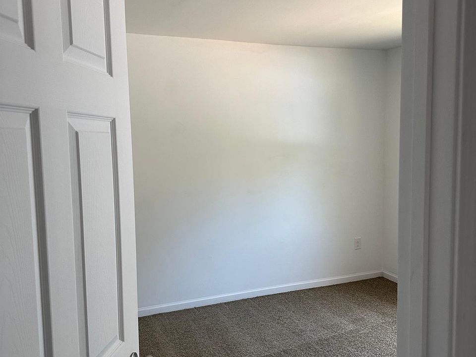 1st image of 711 N Scruggs St