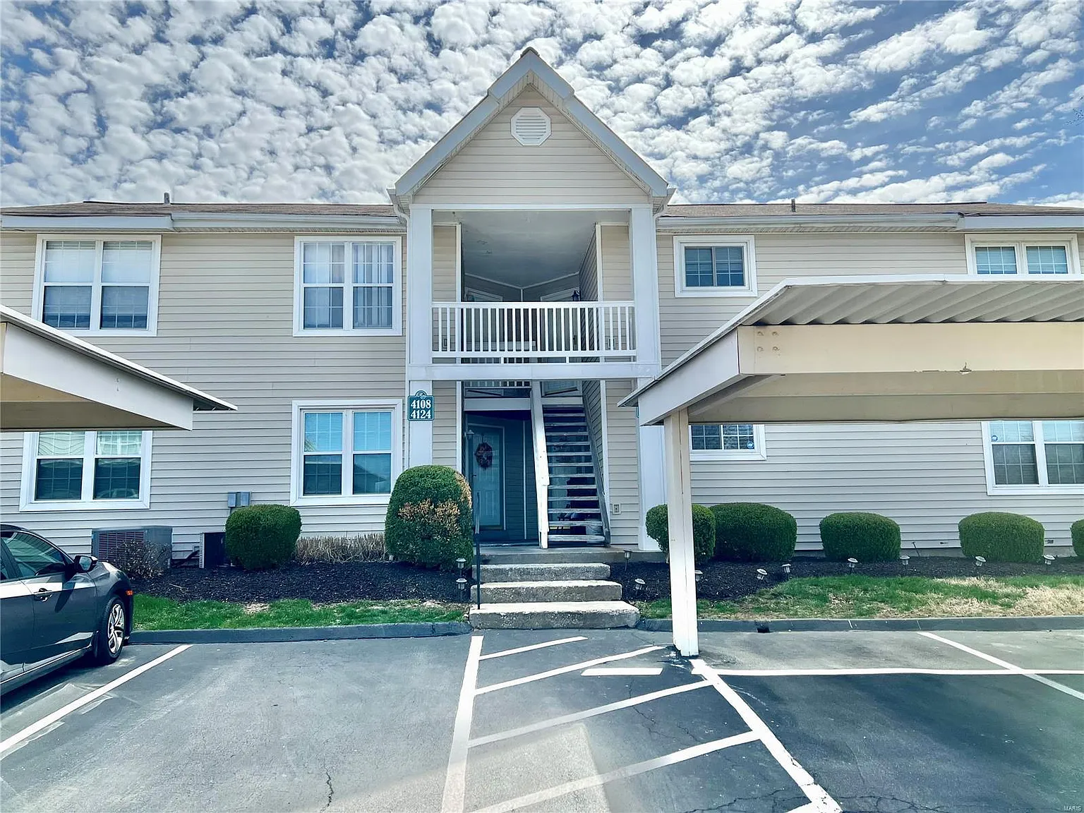 4104 Riverfront Ct photo 1