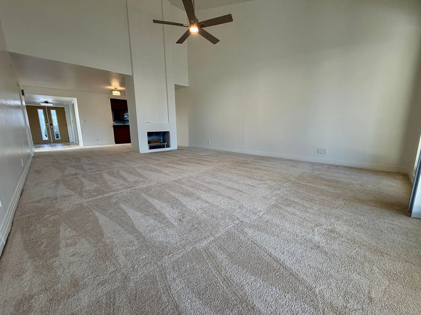 Wonderful single story townhome with tons of patio space — Photo 3