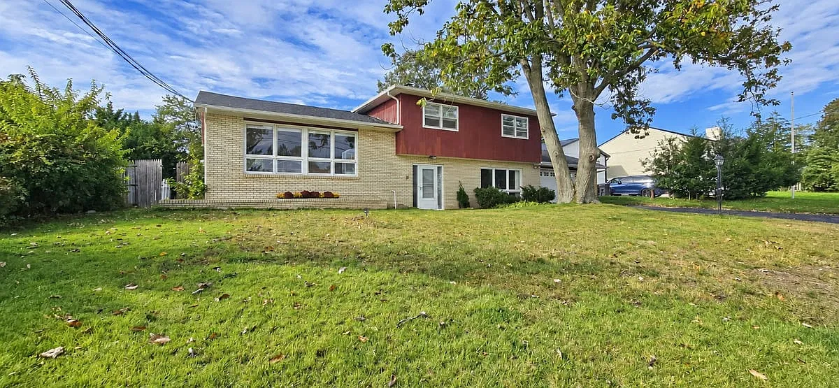 3 bed, 2.5 bath, 2856 sqft, $5,500 — Photo 3