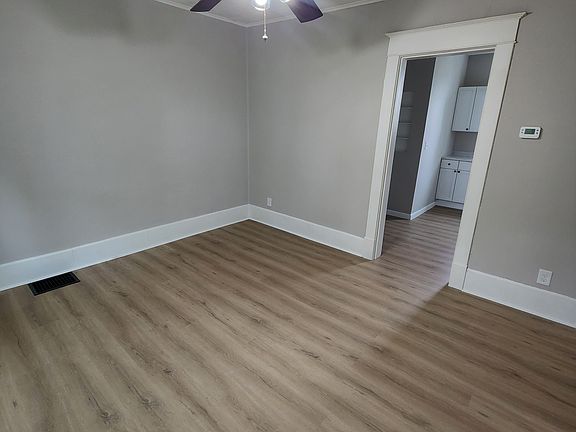 5th image of 145 Wallace St