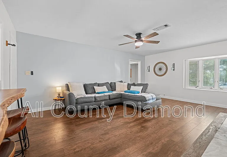 136 Colina Cir — Photo 5