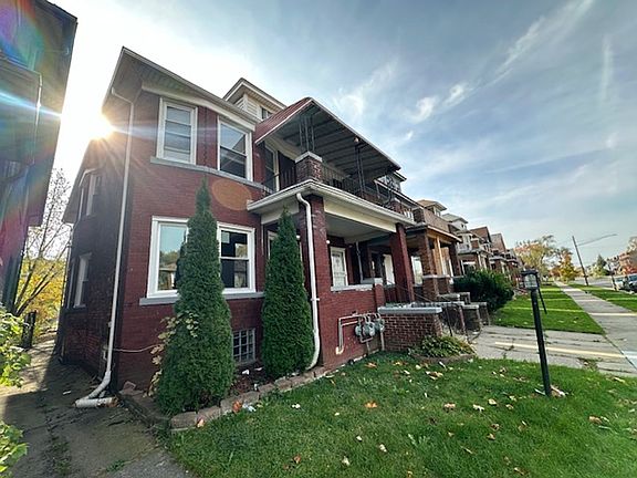 3rd image of 1487-89 W Euclid St #1489