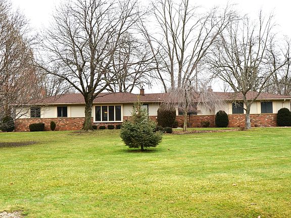 3rd image of 47270 S Chigwidden Dr