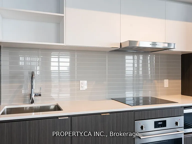 55 Cooper St #4205 — Photo 3