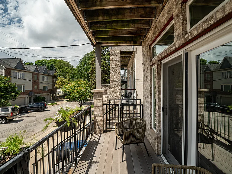 822 E Pearson St #1 — Photo 22