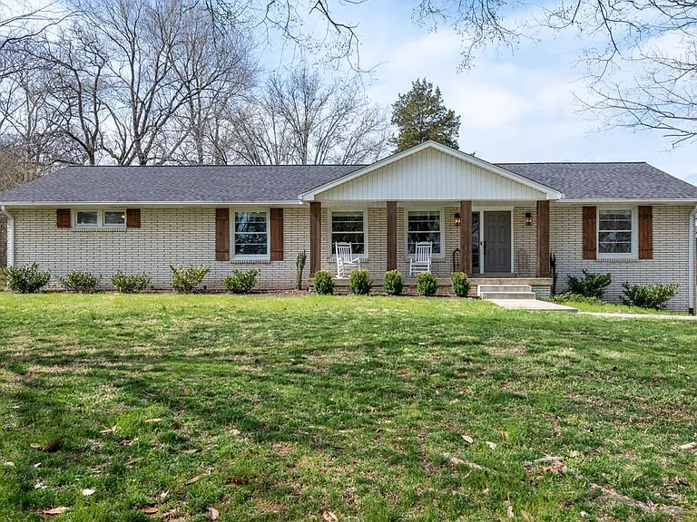 5405 Wakefield Dr — Photo 1
