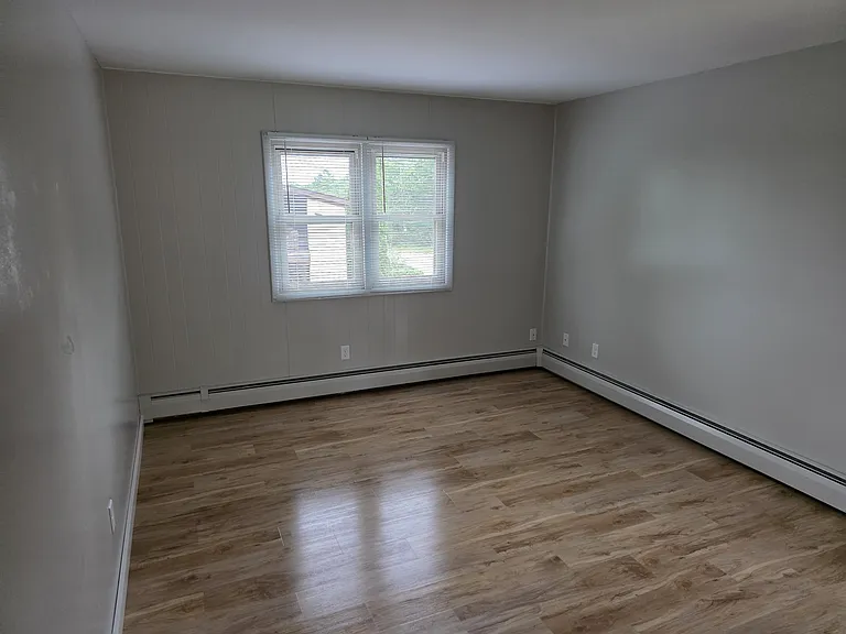801 Lincoln Ave #6 — Photo 3
