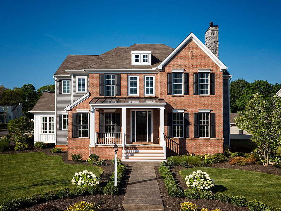 The Alexandria at Grandview by Charter Homes & Neighborhoods