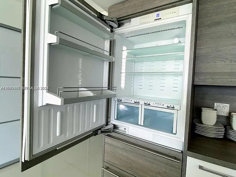 400 Sunny Isles Blvd #1903 — Photo 8
