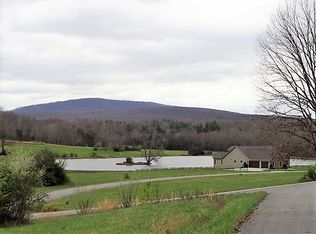 Vista Cir, Crossville, TN 38555