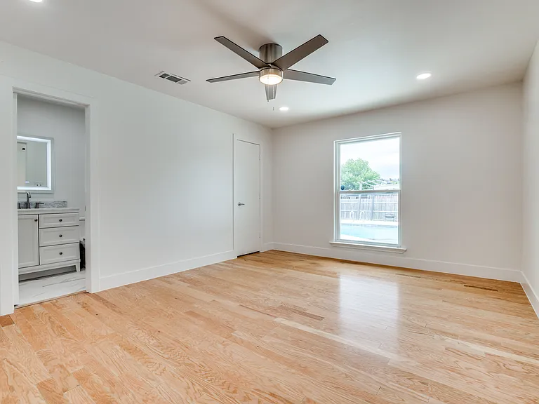 1323 Lark Ln — Photo 21