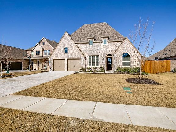 2nd image of 430 Lake Trail Ln