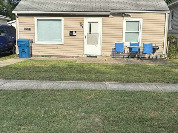 2154 S 13th St, Springfield, IL 62703