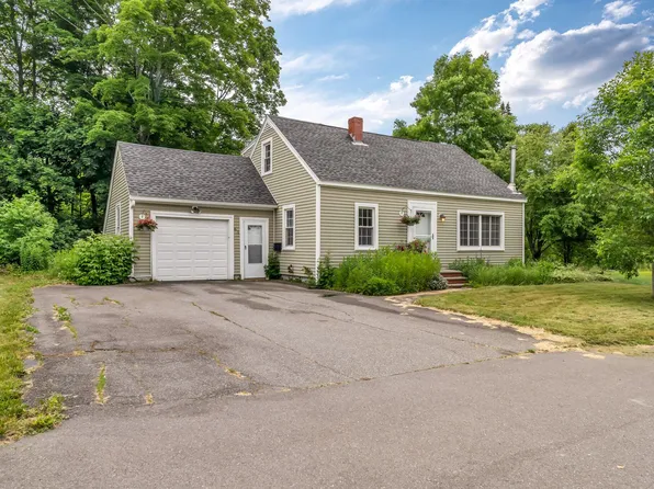 61 Eighteenth Street, Bangor, ME 04401