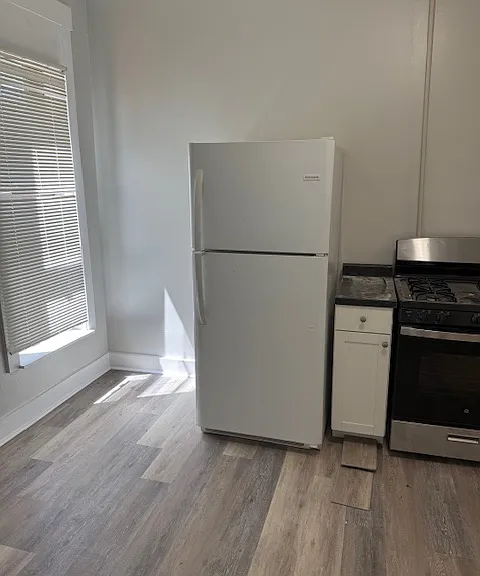 2344 W Muhammad Ali Blvd — Photo 2
