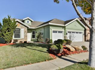 393 Victoria Ave, Salinas, CA 93906