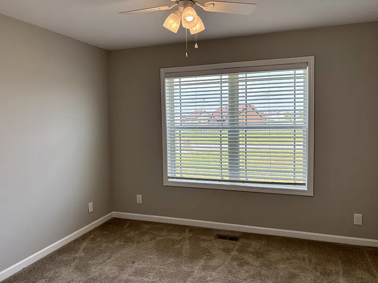 51 Regency Pl — Photo 17