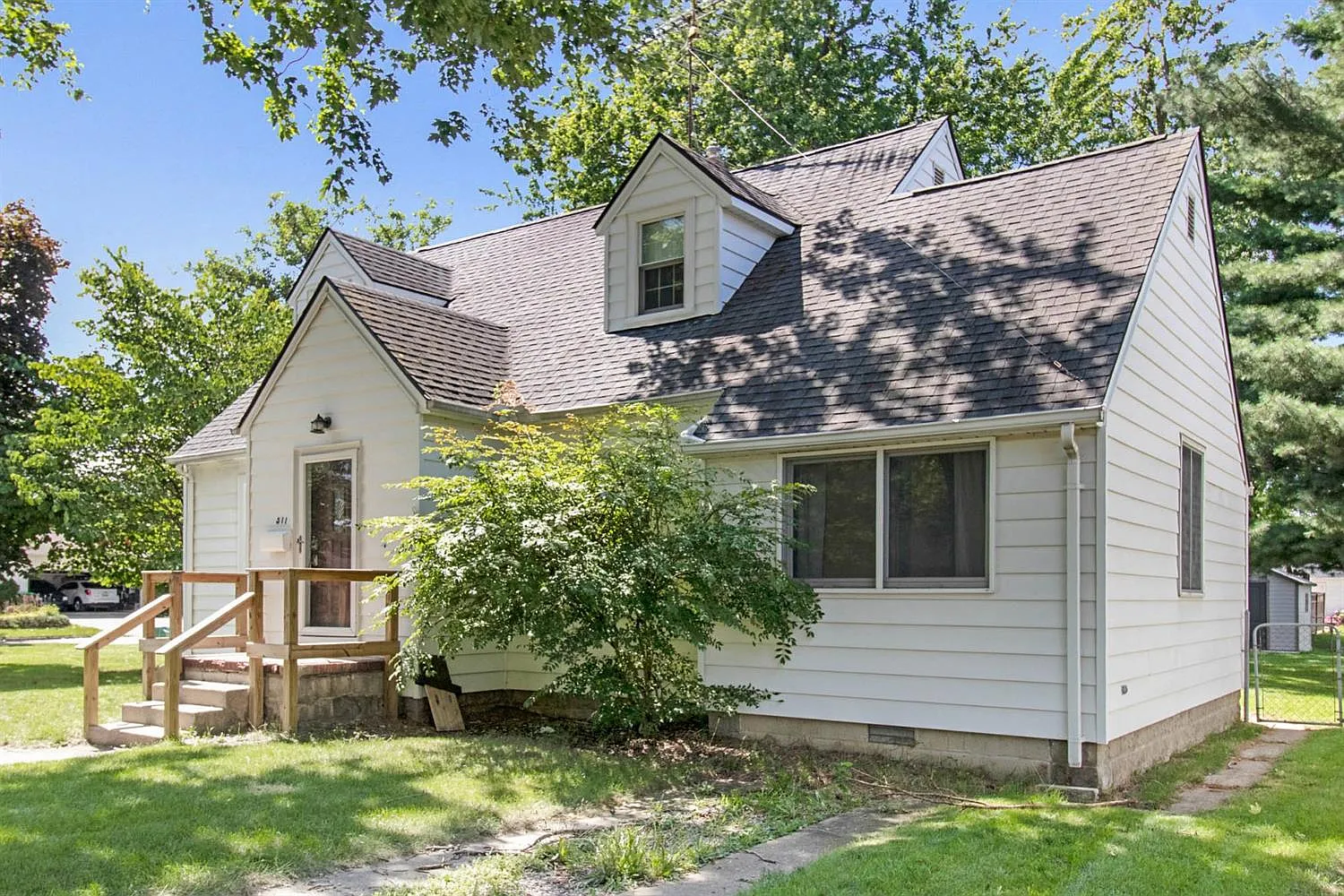 511 Lee St photo 1