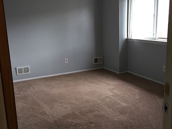 3rd image of 770 Barlow Ave