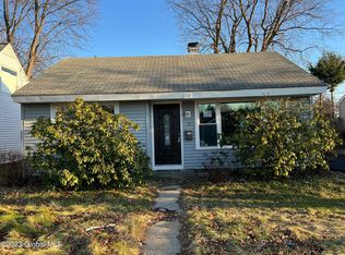 12 Crestwood Ct, Albany, NY