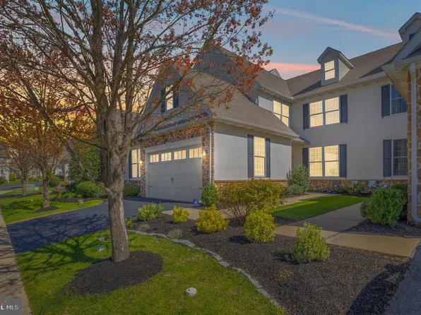 26 Sharpley Dr, Chadds Ford, PA 19317