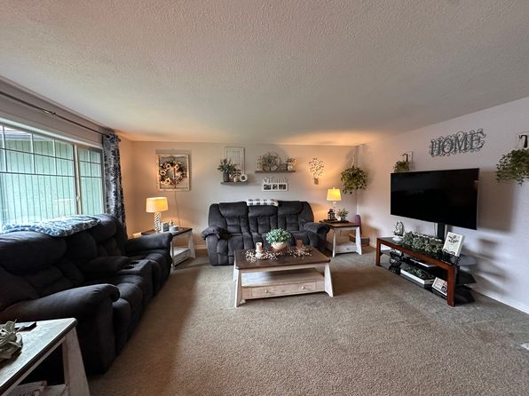 (undisclosed Address)