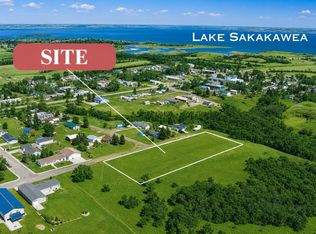 1 1st Ln NW, Hazen, ND 58545
