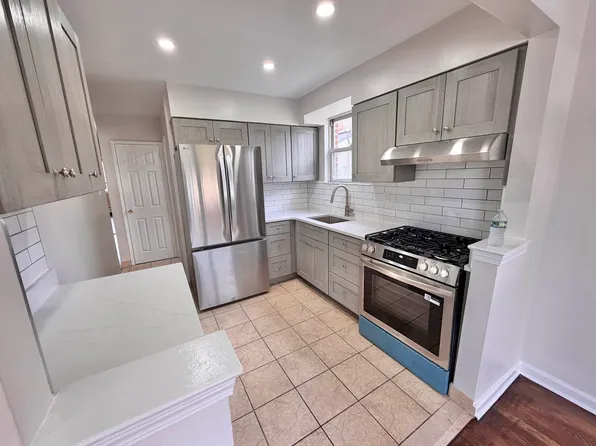 42-10 28th Ave #3, Astoria, NY 11103