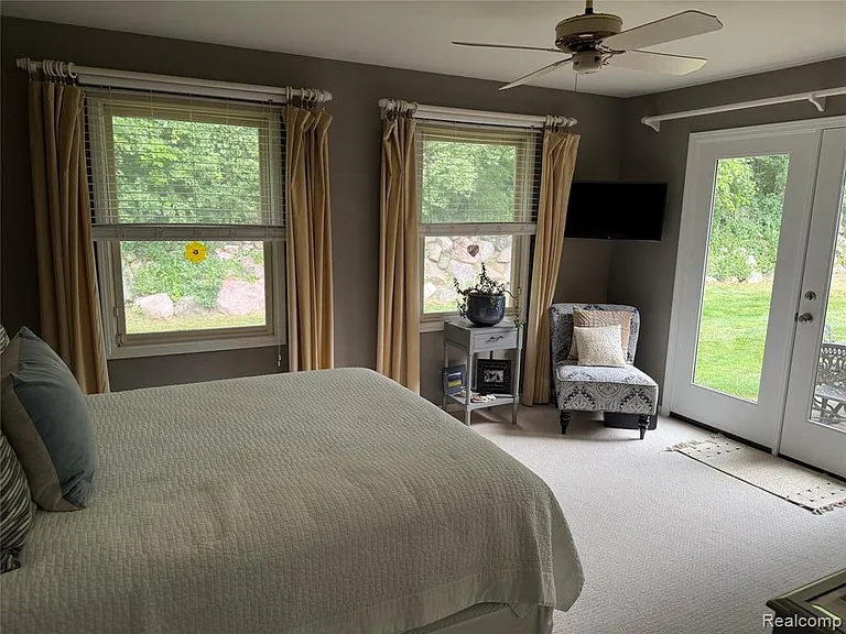 7670 Golden Hill Ct #22 — Photo 15