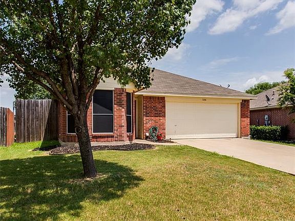3rd image of 1606 Kelly Ln