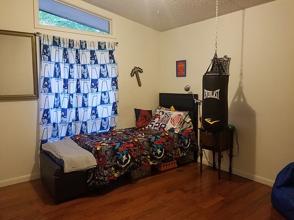 Main level bedroom #2