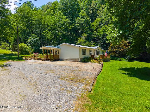 3rd image of 394 Anderson Road