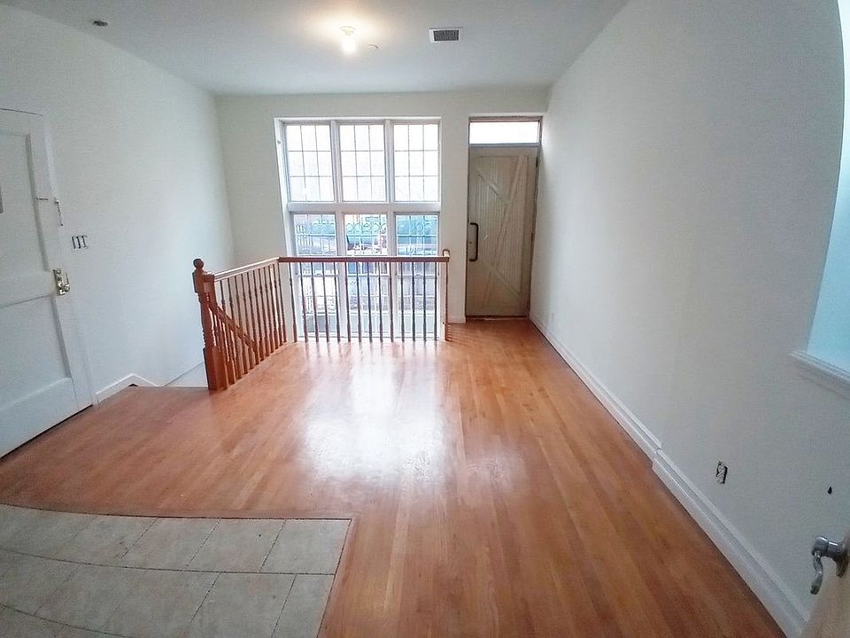 1st image of 176 Kosciuszko St APT 1A
